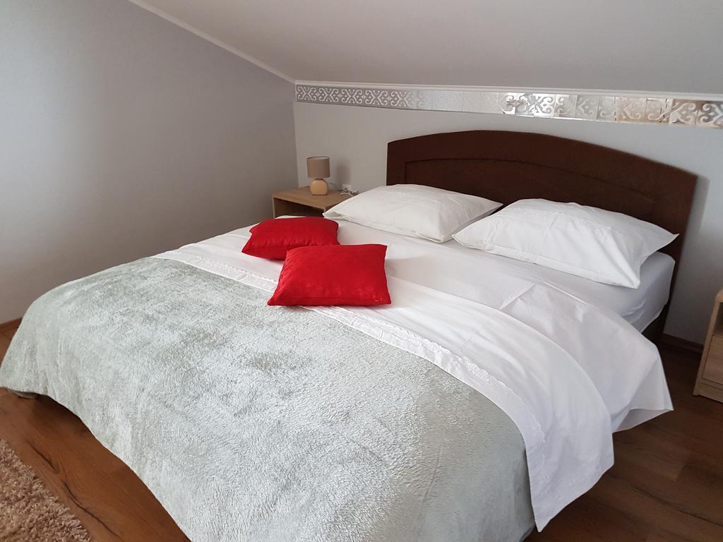 Apartments Suzana Novi Vinodolski Zewnętrze zdjęcie