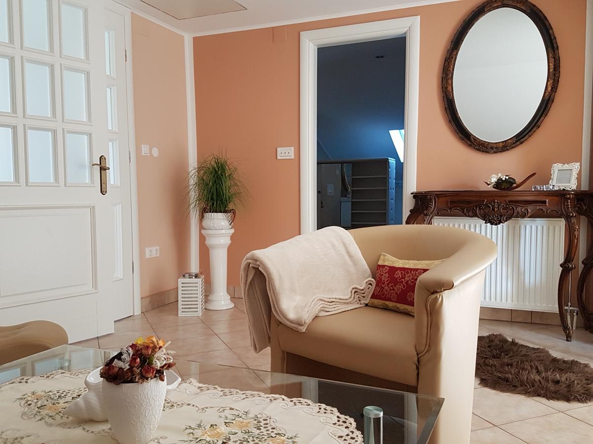Apartments Suzana Novi Vinodolski Zewnętrze zdjęcie